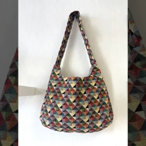 Bag Sandy – Mala artesanal em Jacquard geométrico
