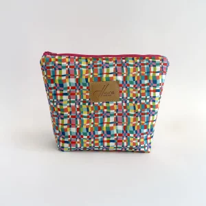 Beauty Bag „Beleza 01“ – Necessaire artesanal com padrão colorido
